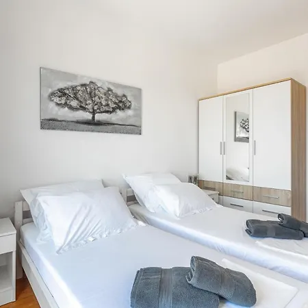Maslina Residence - Hvar Apartman *